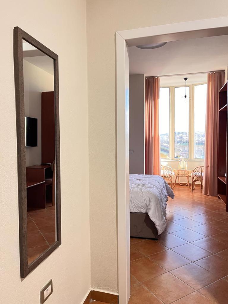 Belix Hotel Apartments, Near The Beach ドゥラス エクステリア 写真