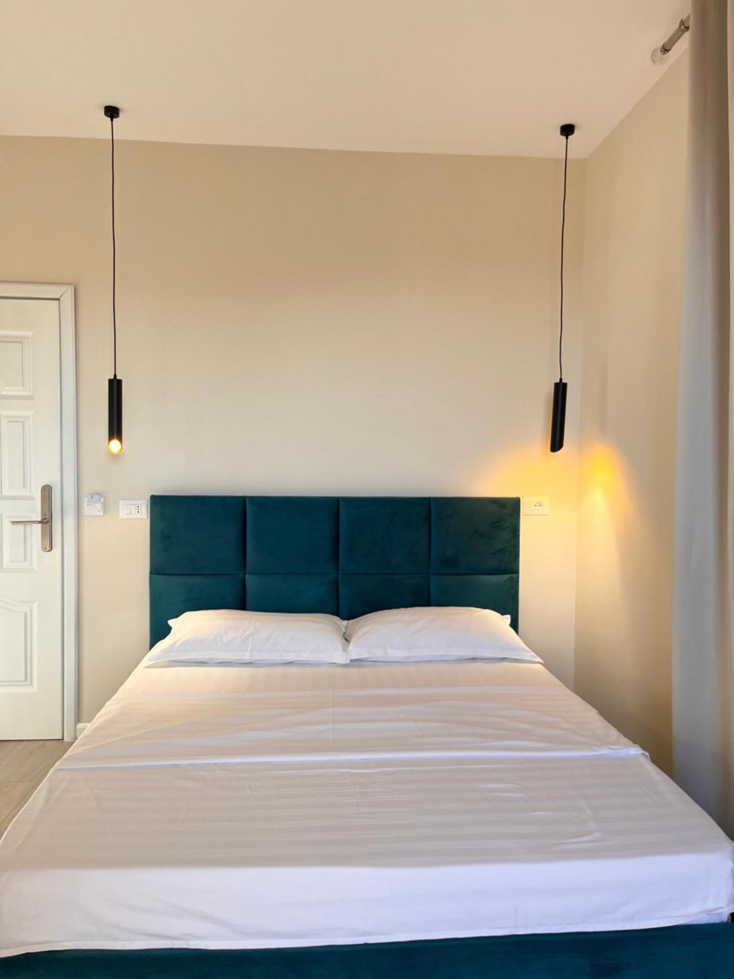 Belix Hotel Apartments, Near The Beach ドゥラス エクステリア 写真