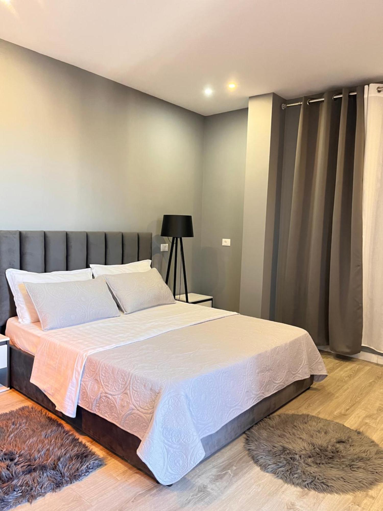 Belix Hotel Apartments, Near The Beach ドゥラス エクステリア 写真