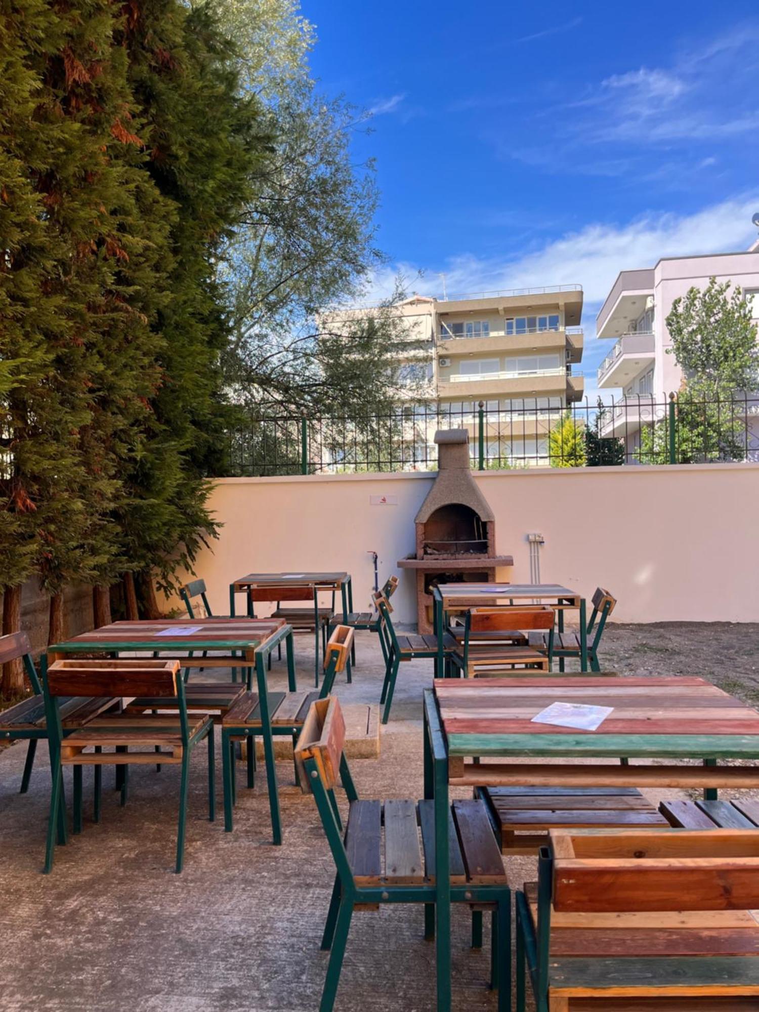 Belix Hotel Apartments, Near The Beach ドゥラス エクステリア 写真