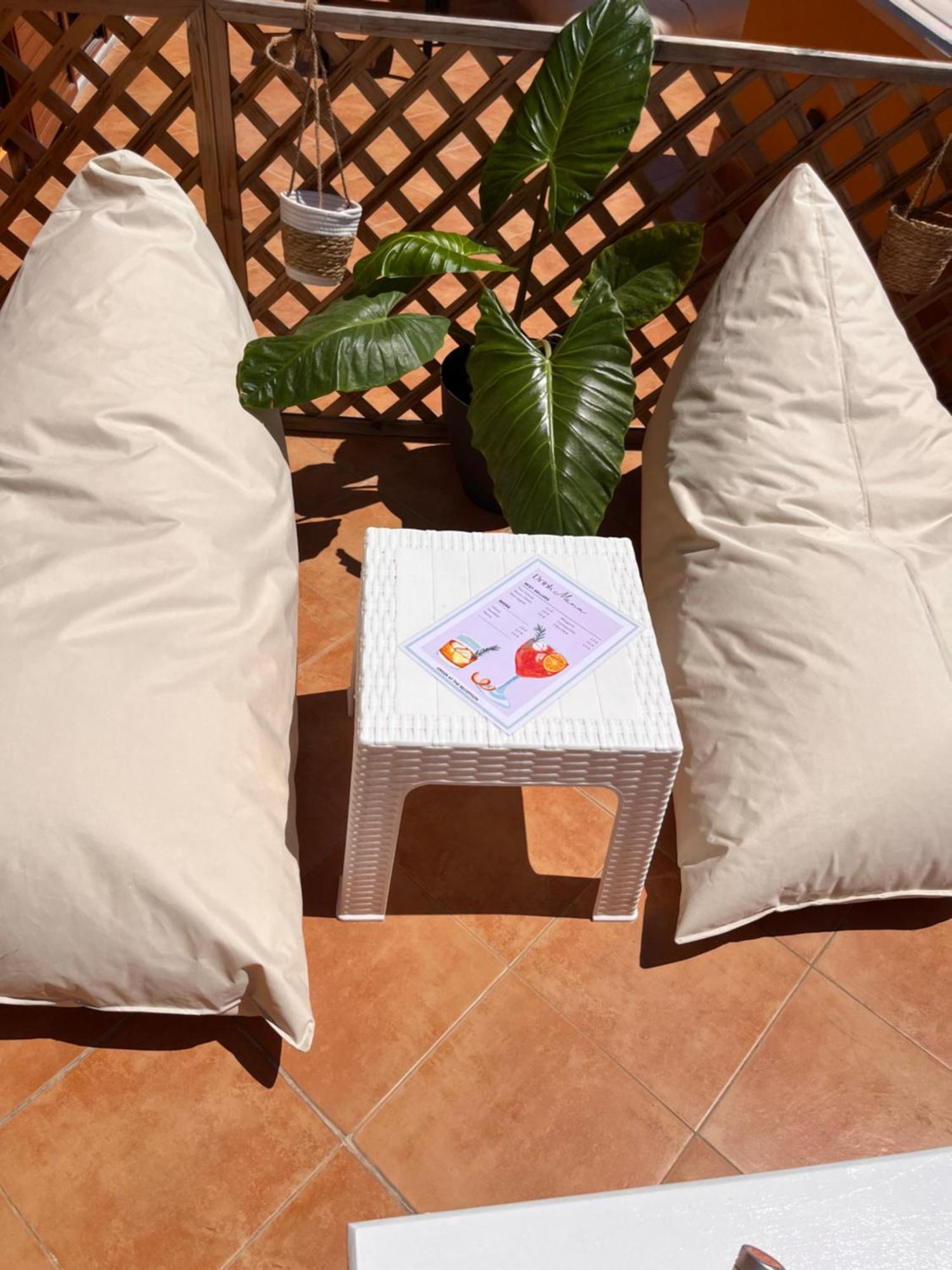Belix Hotel Apartments, Near The Beach ドゥラス エクステリア 写真