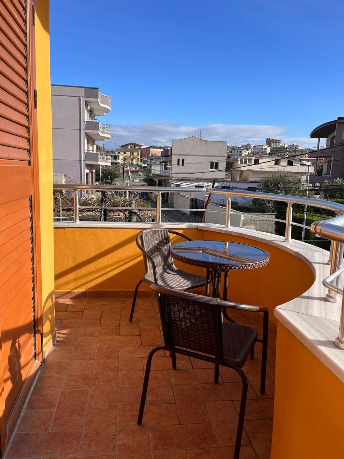 Belix Hotel Apartments, Near The Beach ドゥラス エクステリア 写真