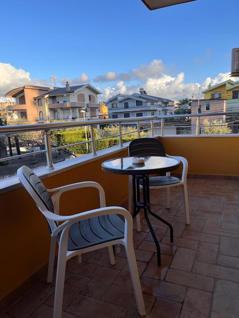 Belix Hotel Apartments, Near The Beach ドゥラス エクステリア 写真
