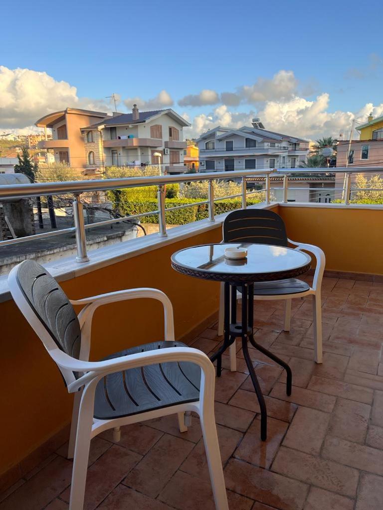 Belix Hotel Apartments, Near The Beach ドゥラス エクステリア 写真